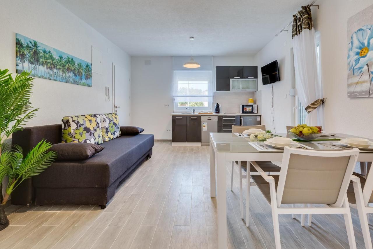 Apartmani Kastelina Vir Exterior foto