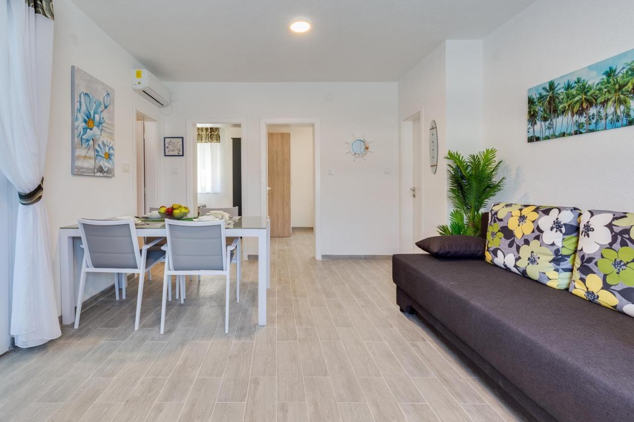 Apartmani Kastelina Vir Exterior foto