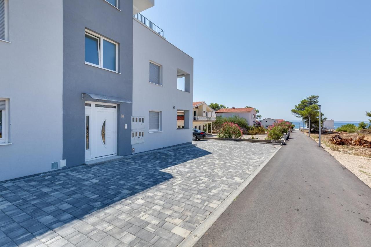 Apartmani Kastelina Vir Exterior foto